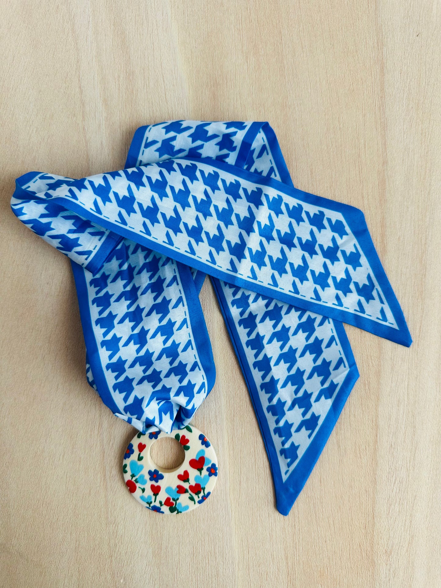 Adorno para bolso pata de gallo azulón (con agujero).