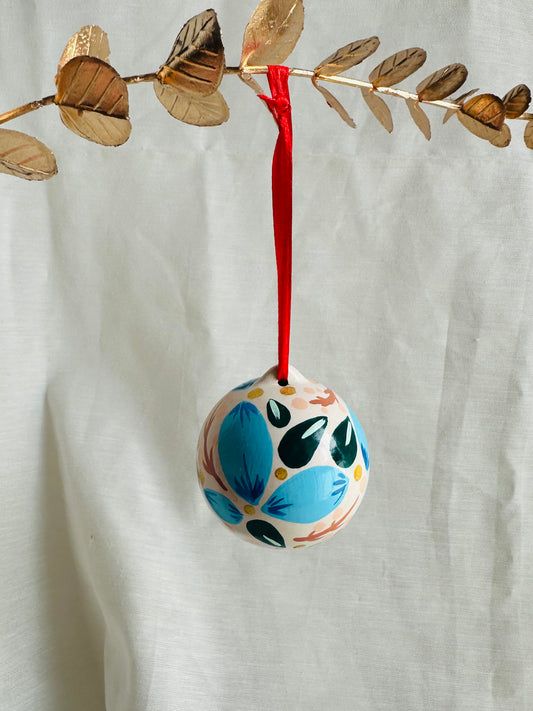 Bola La mas bonita del árbol.