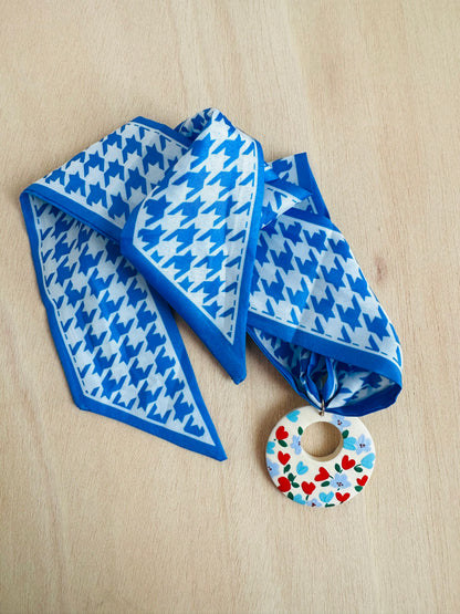 Adorno para bolso pata de gallo azulón (con agujero).