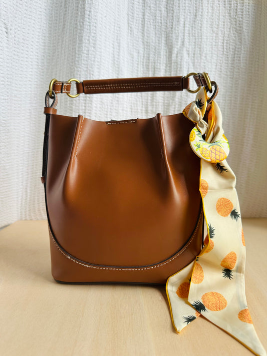 Adorno para bolso de piñas (con agujero).